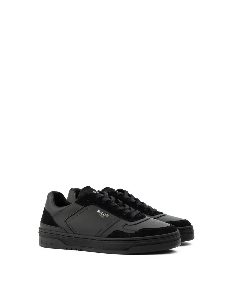 Barnsley Trainers Black 1