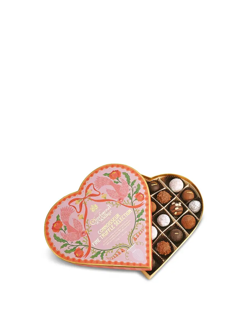 Connoisseur Truffle Selection Heart Box 315G 1