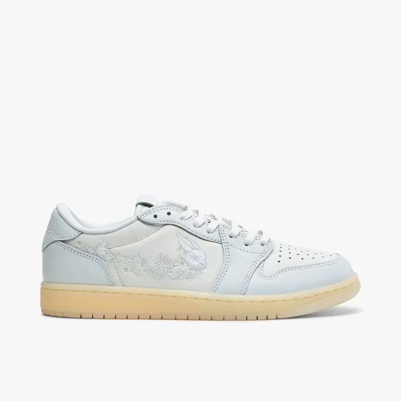 Jordan 1 Retro Low Og Sail / Off White - Coconut Milk 1