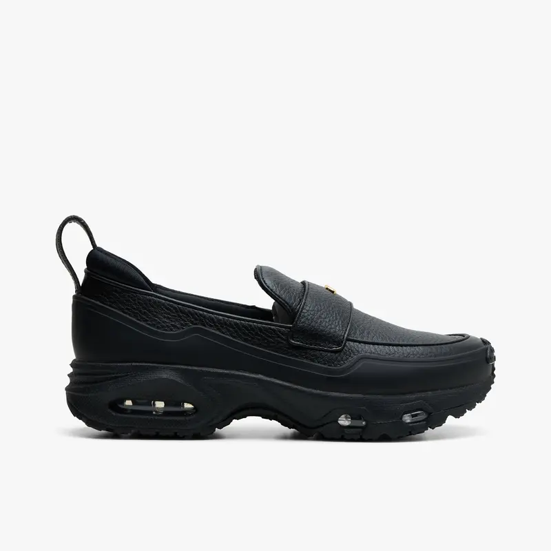 Nike Women's Air Max Phenomena Black / Metallic Gold 1