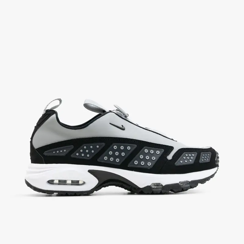 Nike Women's Air Max Sndr Silver / Black - White 1