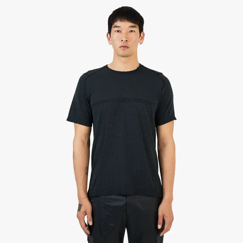 Roa Hivee Dryarn Lightweight Seamless T-Shirt / Black 1
