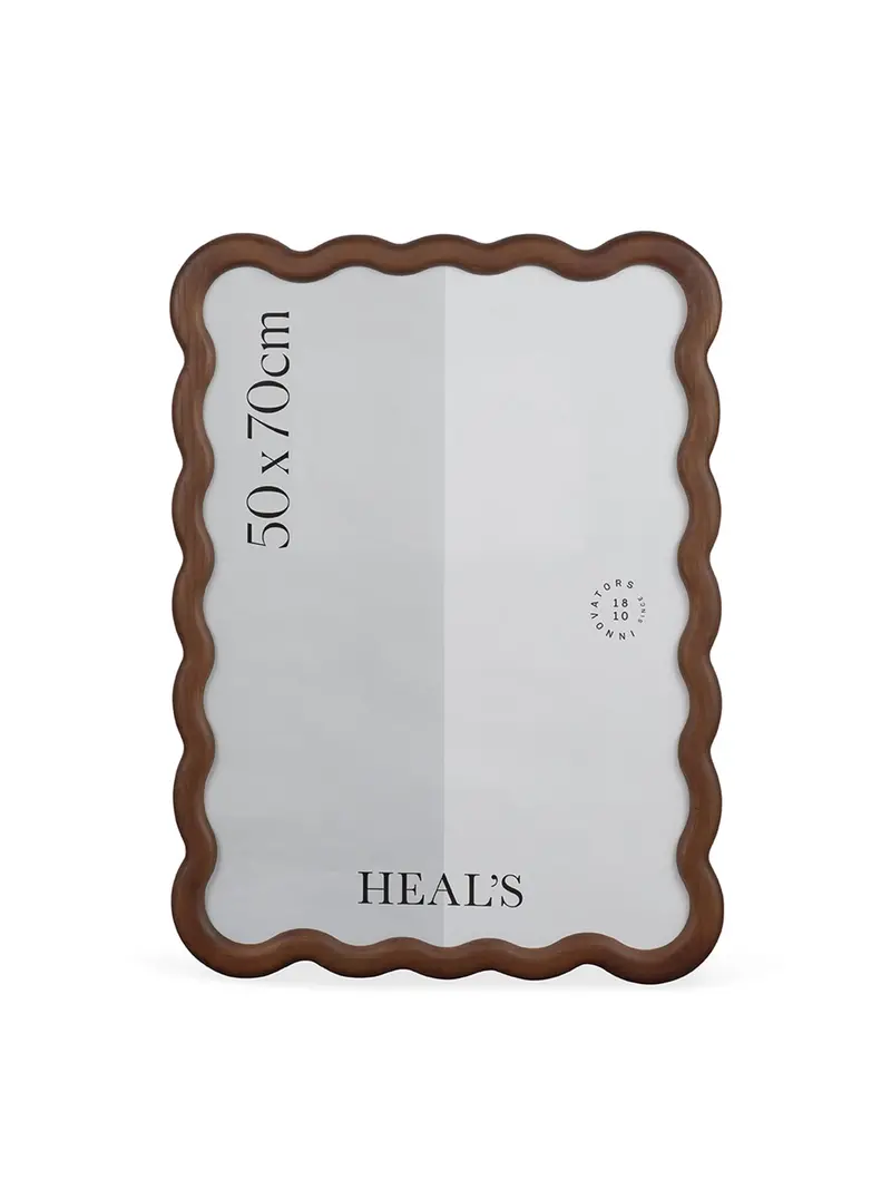 Wavy Frame Walnut 1